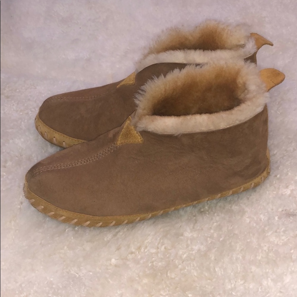 LL Bean Wicked Good Ankle Slippers